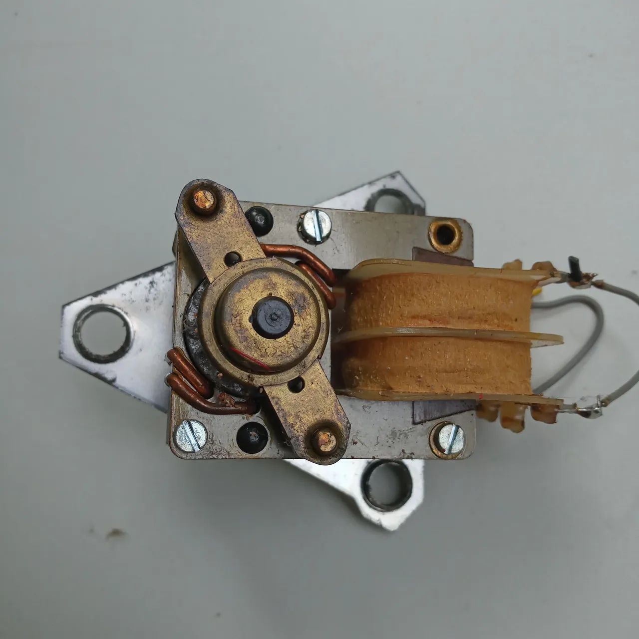 Motor vitrola Philips GF-661 - Foto 2