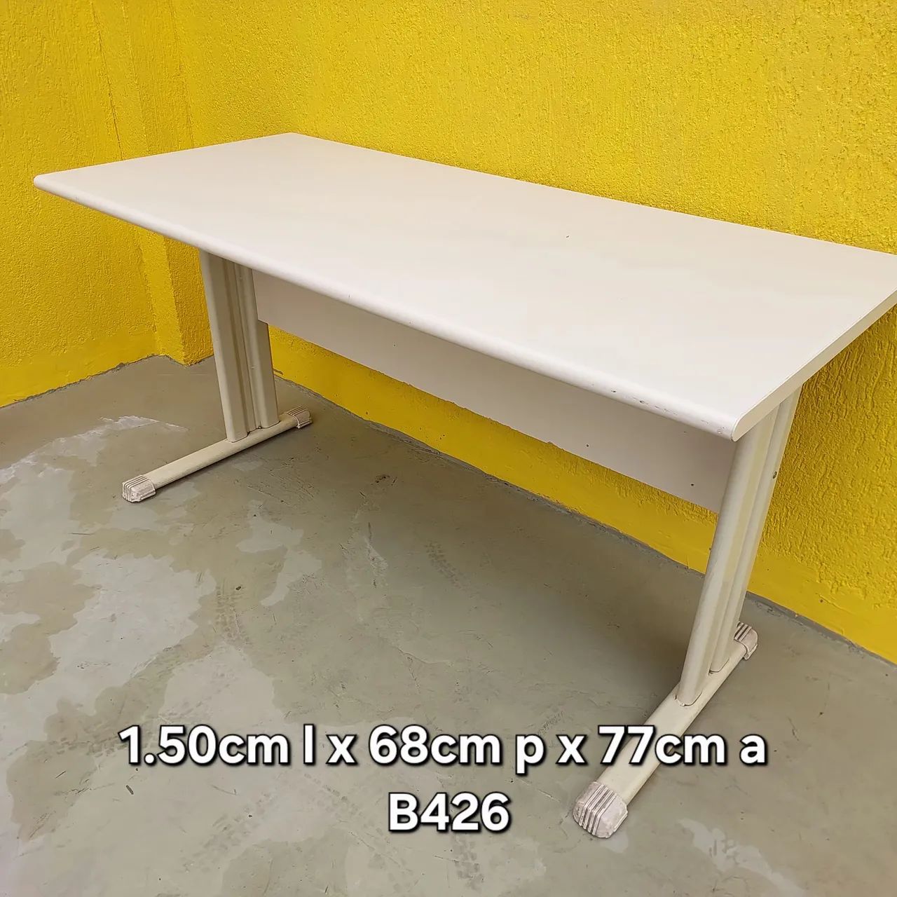 Mesa escritório bege 1.50cm - Foto 3