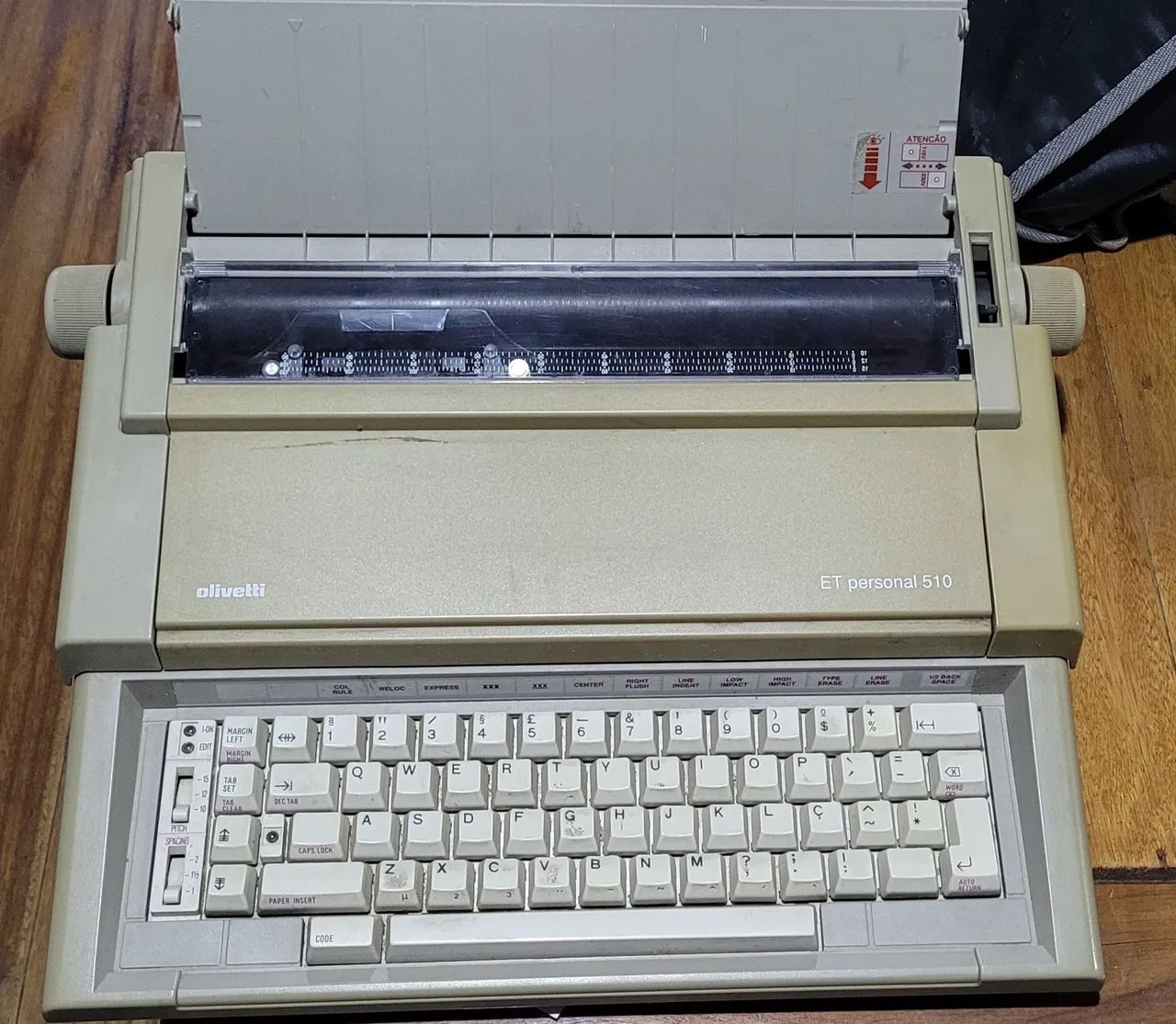 Máquina de Escrever Olivetti