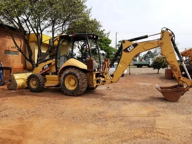 Retroescavadeira Cat 416 ano 2014 - Foto 3