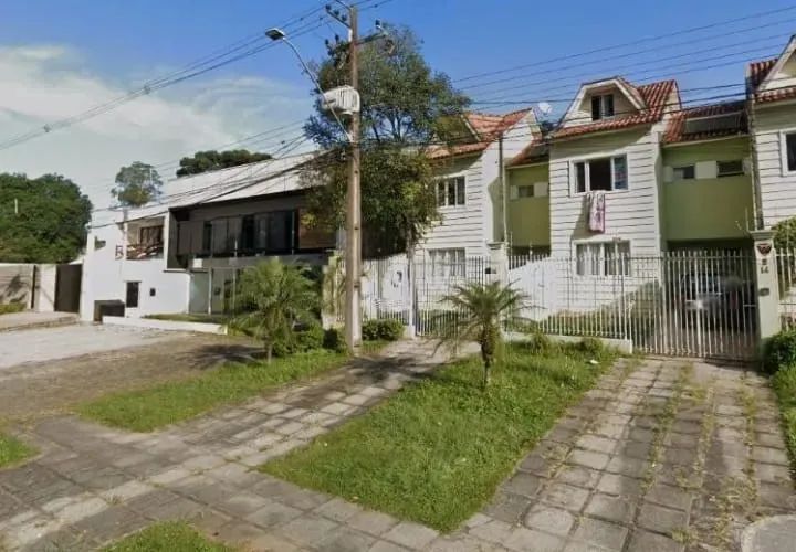 Sobrado à Venda, São Lourenço, Curitiba, PR