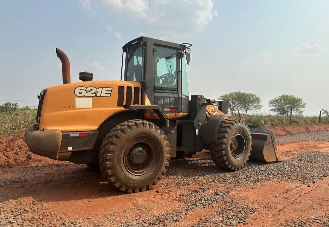 Trator CASE 621E - Foto 2