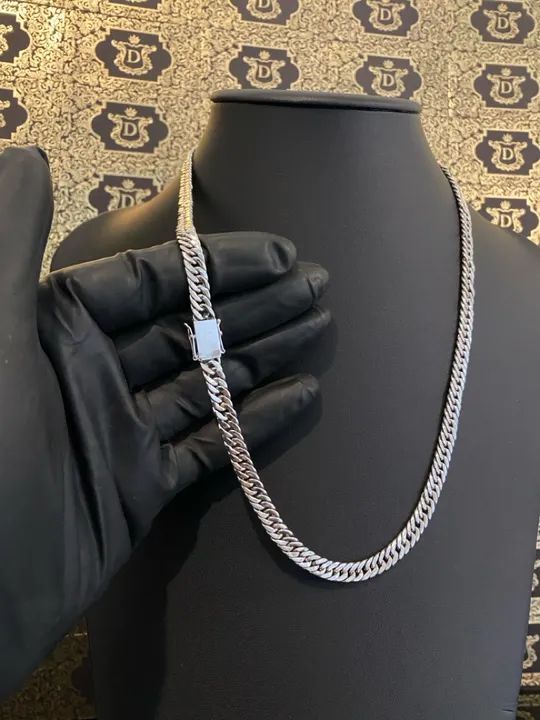 Corrente em Ouro Branco 18K 750 35 gramas  - Foto 2