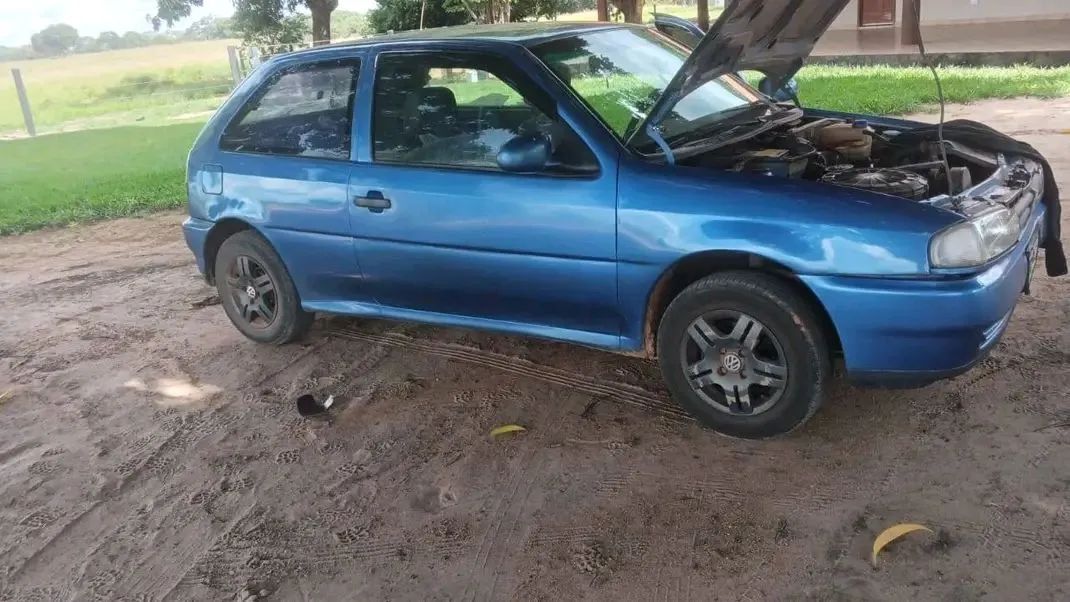 Vendo gol ano 95 em dias 