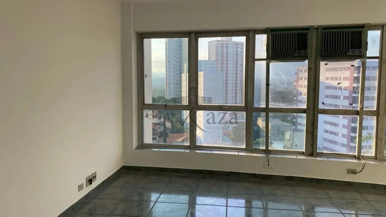 Oportunidade - Sala Comercial - Centro - Edifício Saint James - 45m². - Foto 2