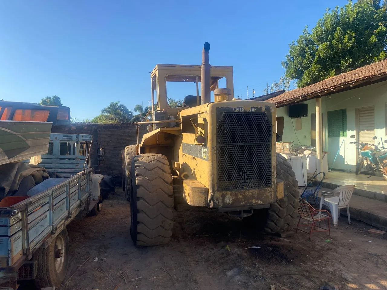 Pá carregadeira Caterpillar  966R