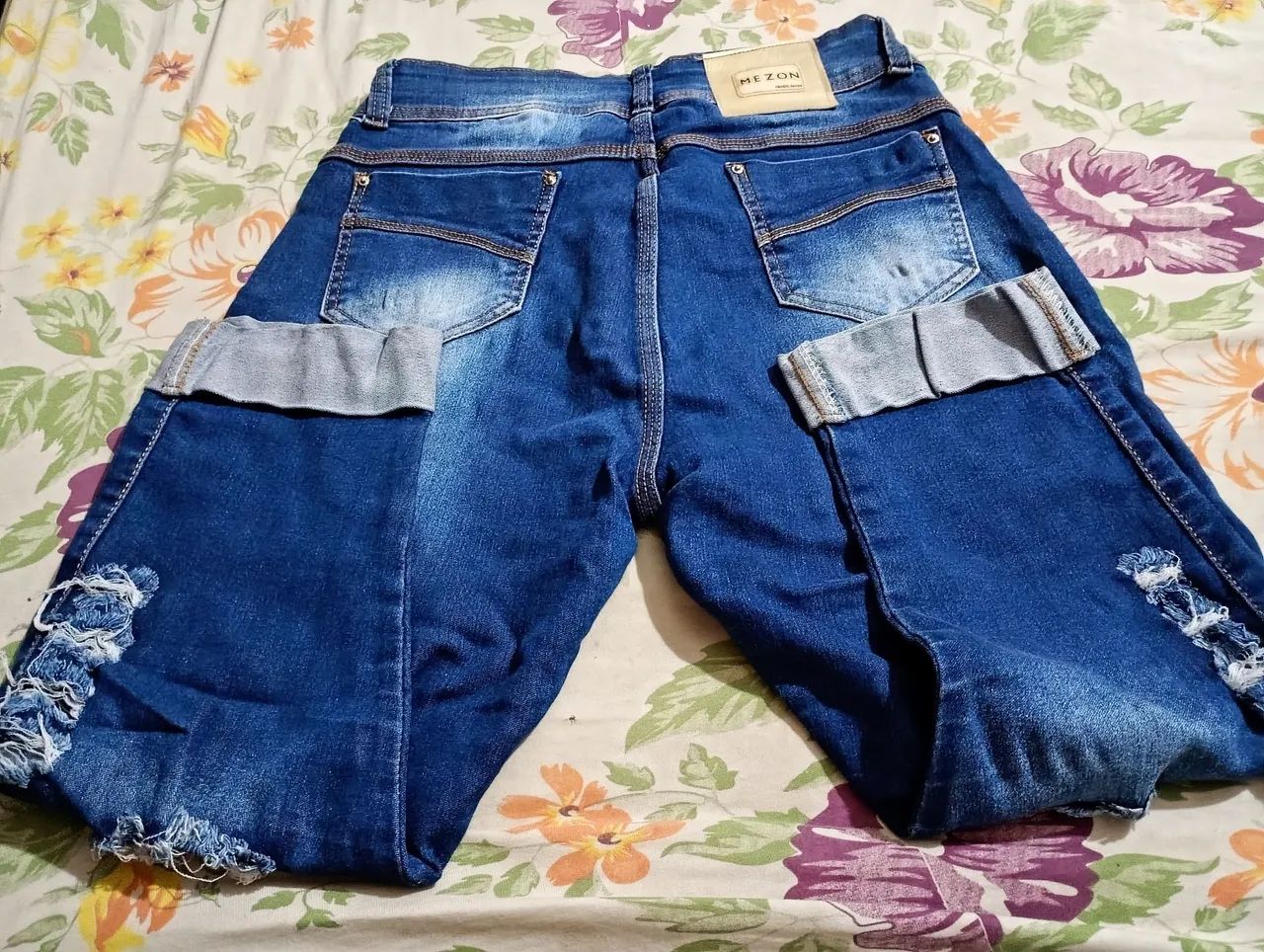 Calça Capri tamanho 44 - Foto 3