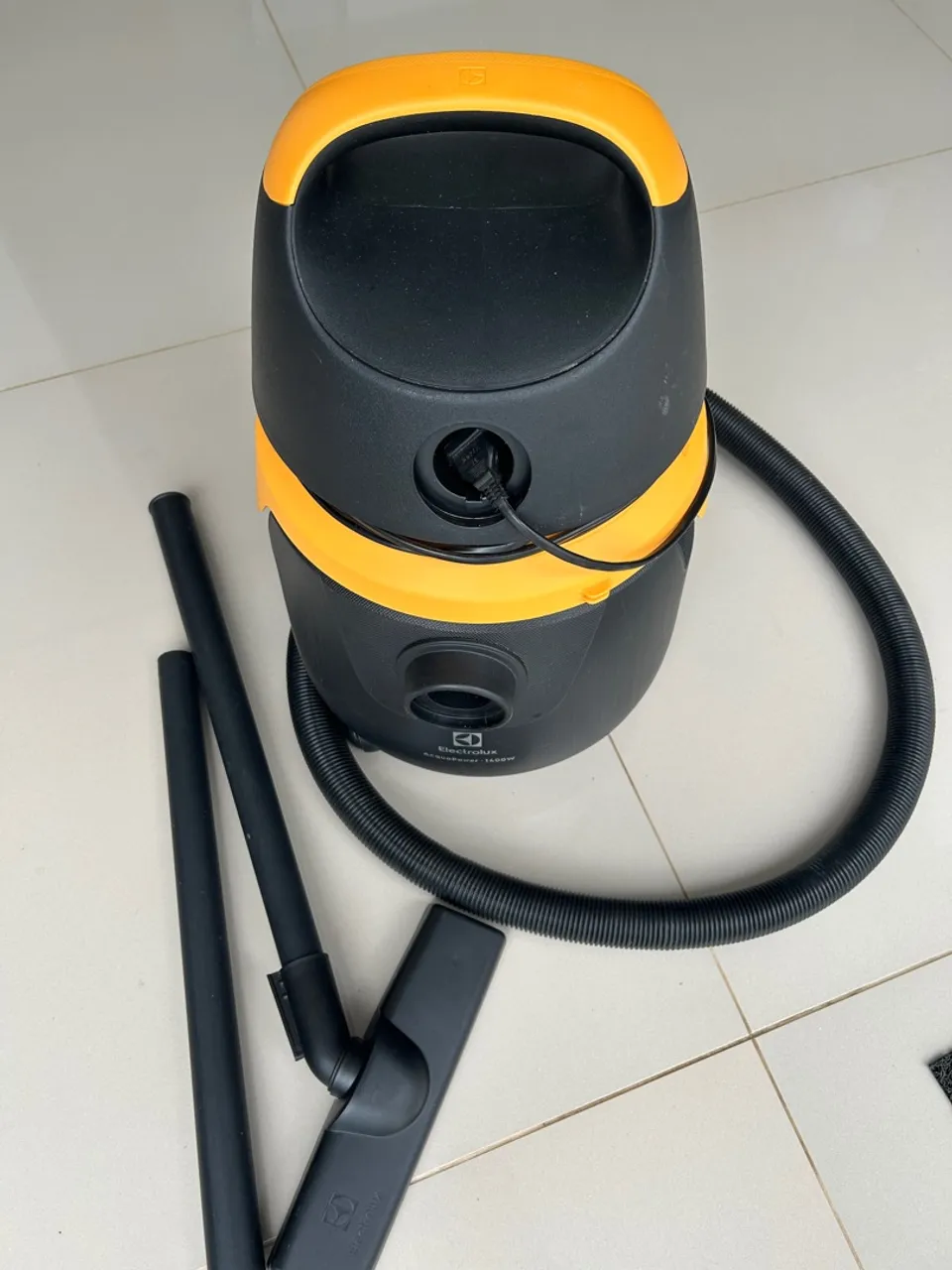 Aspirador de Pó Electrolux 1400W