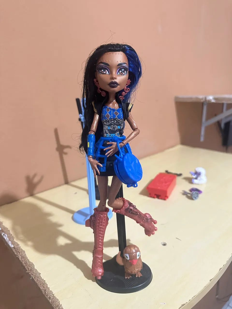 boneca monster high robecca steam básica 