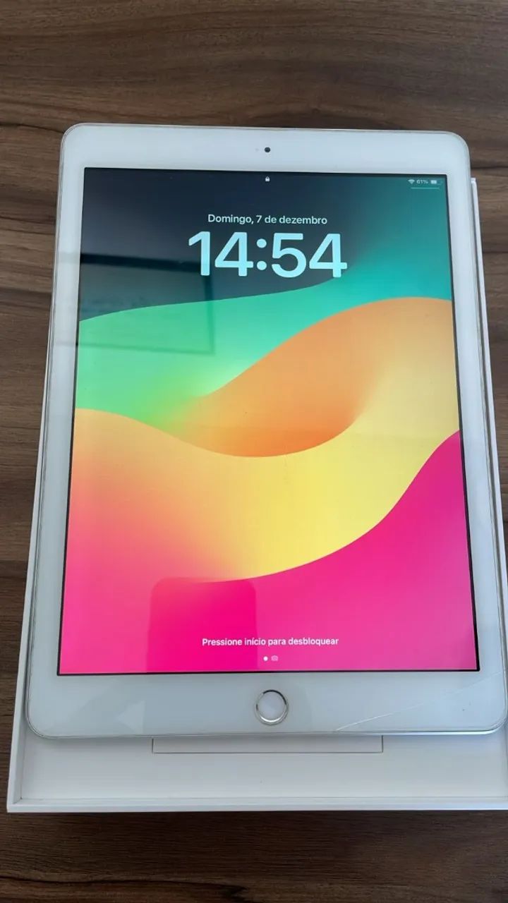 Ipad 6th Geração 128GB Unico dono comprado EU na caixa com