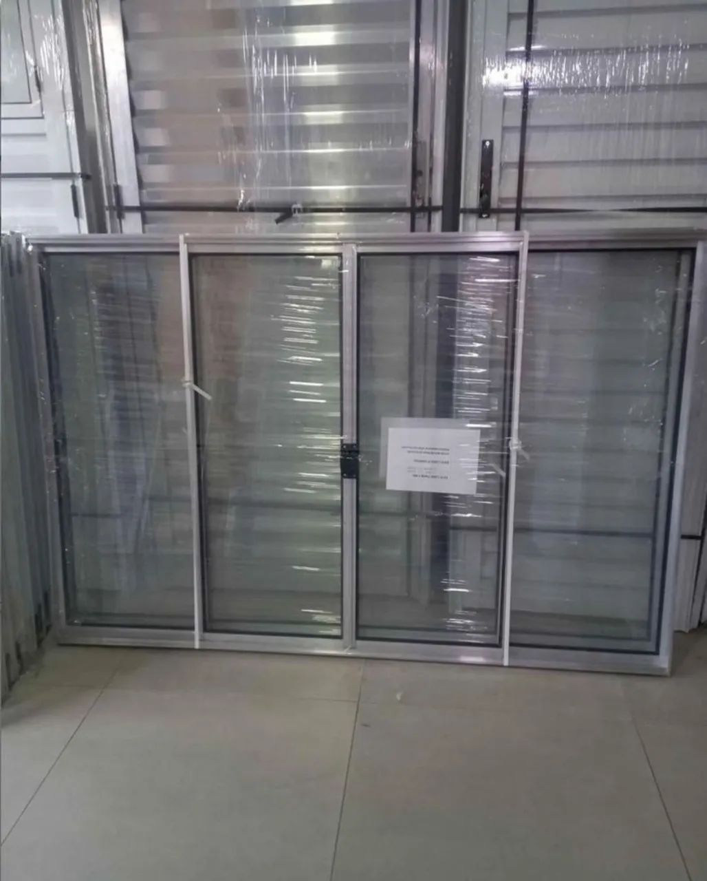 Queima de estoque! Janela 1,00x1,50 4 folhas  - Foto 3