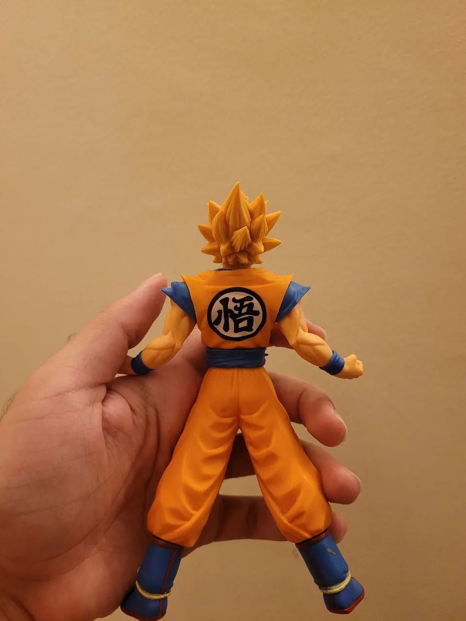 Action Figure Goku Super Saiyajin - Foto 2