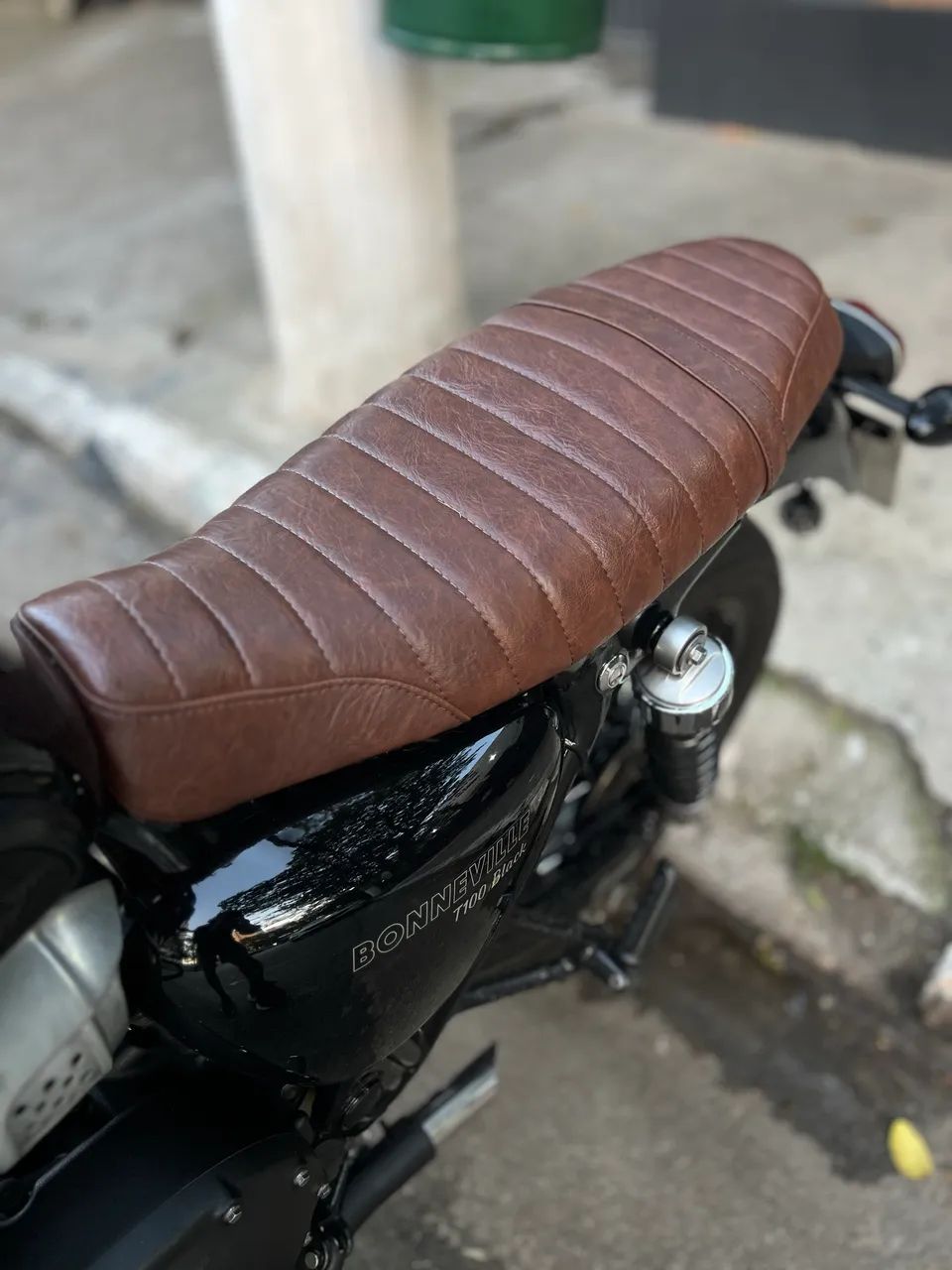 Banco Pedrinho em couro marrom - Foto 5