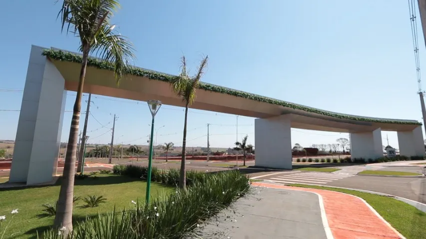 Terreno comercial no Jardim Munique 