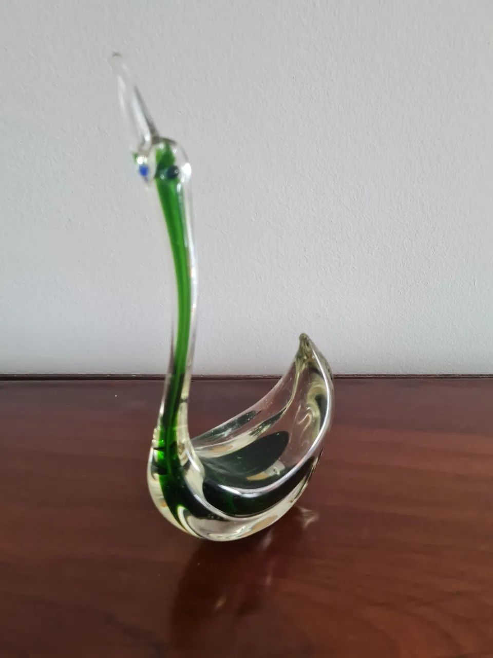 Cisne de vidro verde vintage