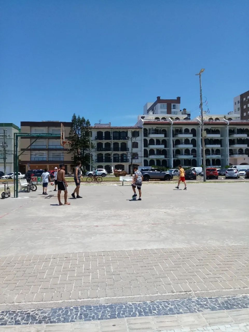 APTO DE DOIS QUARTOS À BEIRA MAR, EM CAPÃO DA CANOA, PARA TEMPORADA. PROMOÇÕES NA DESCRIÇÃ - Foto 3