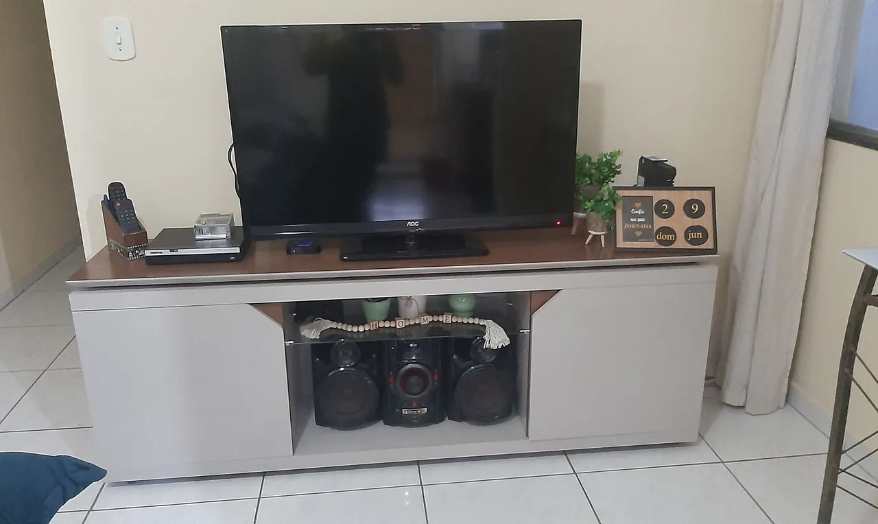 Rack para TV Moderno e Funcional