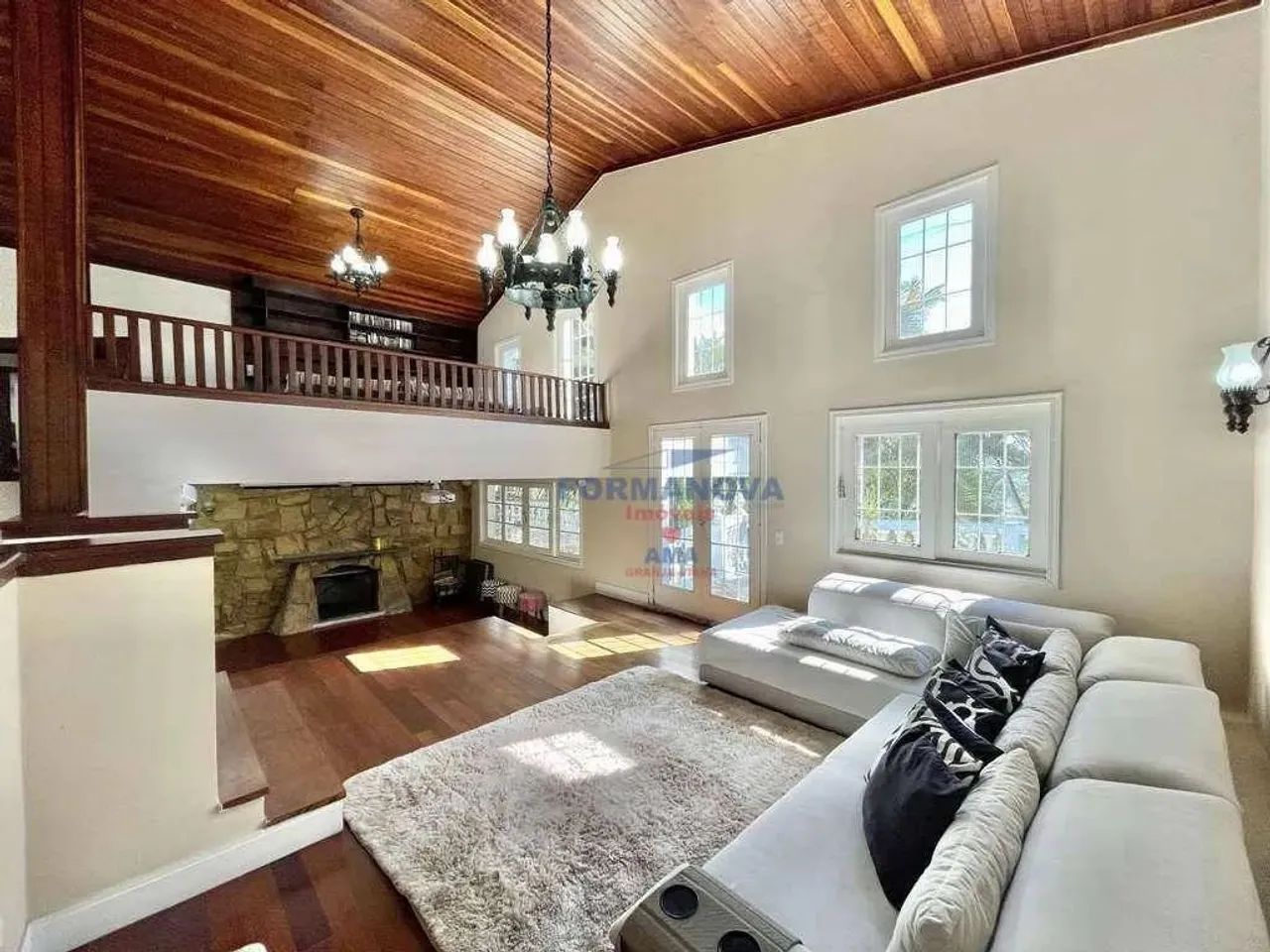 Fazendinha - Ótima Casa com 3 Suítes à VENDA 600 m² na Granja Viana - Foto 2