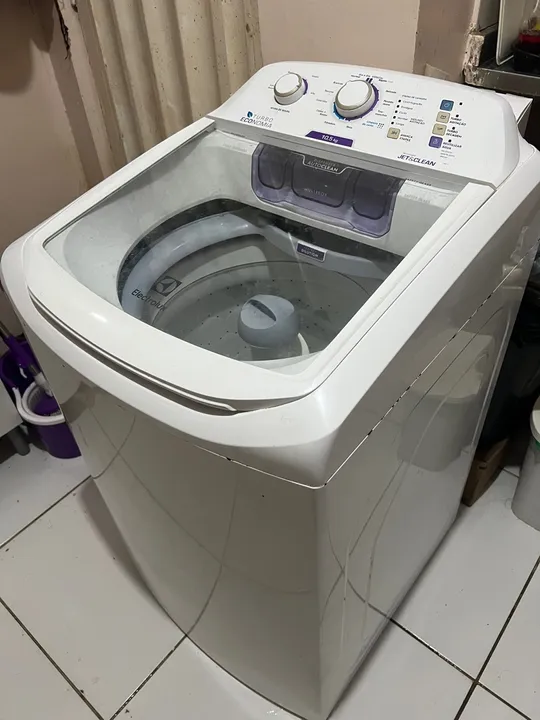 Máquina de Lavar Roupa Electrolux 10,5kg Turbo Economia