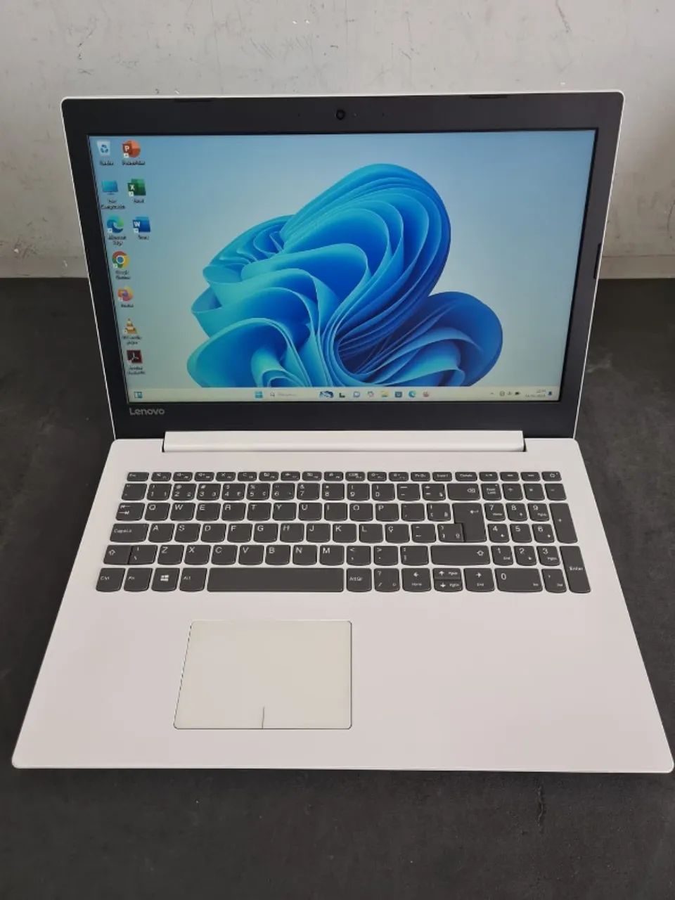 Notebook Lenovo Branco I3 8GB Memoria *Seminovo*