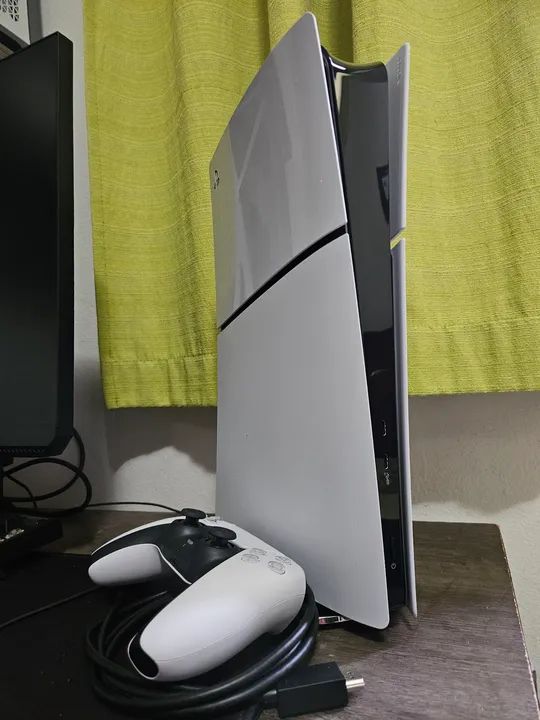 Playstation 5 com 2 jogos