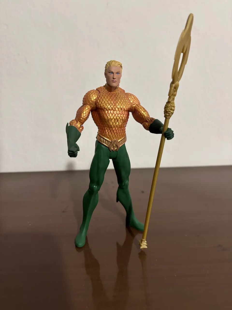 Figura de Ação - Aquaman - DC Universe Classics - Mattel