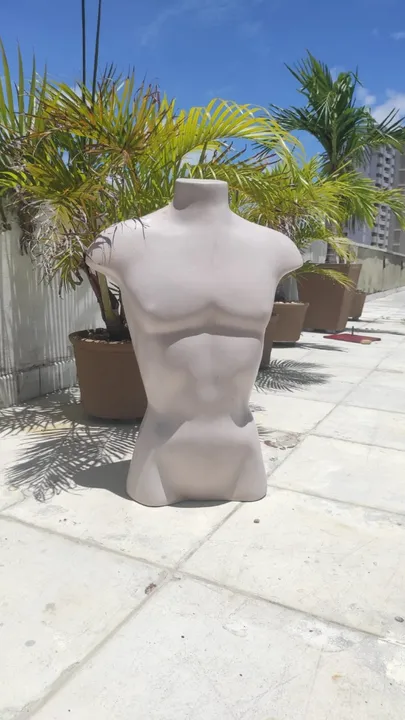 MANEQUIM MEIO CORPO - BUSTO