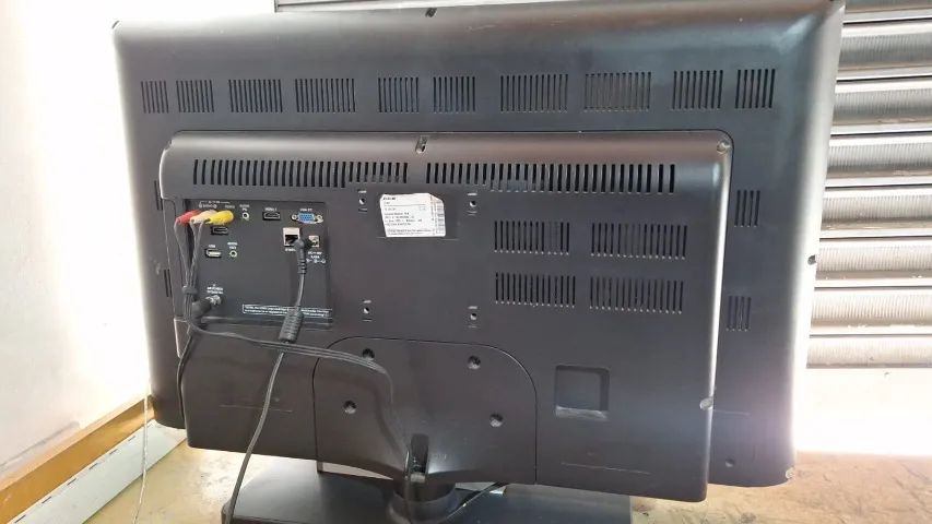 TV CCE LCD 32 Polegadas HDMI, AV, USB controle remoto 389,00 teste na hora somos loja - Foto 4