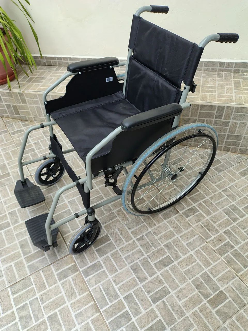 Cadeira de rodas perfeito estado  - Foto 2