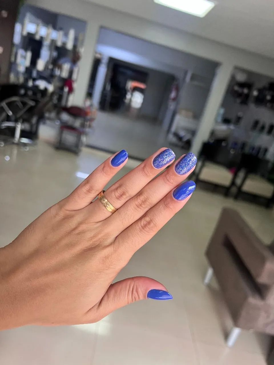 Vagas aluguel  de cadeiras  pra manicures  e cabeleireiros