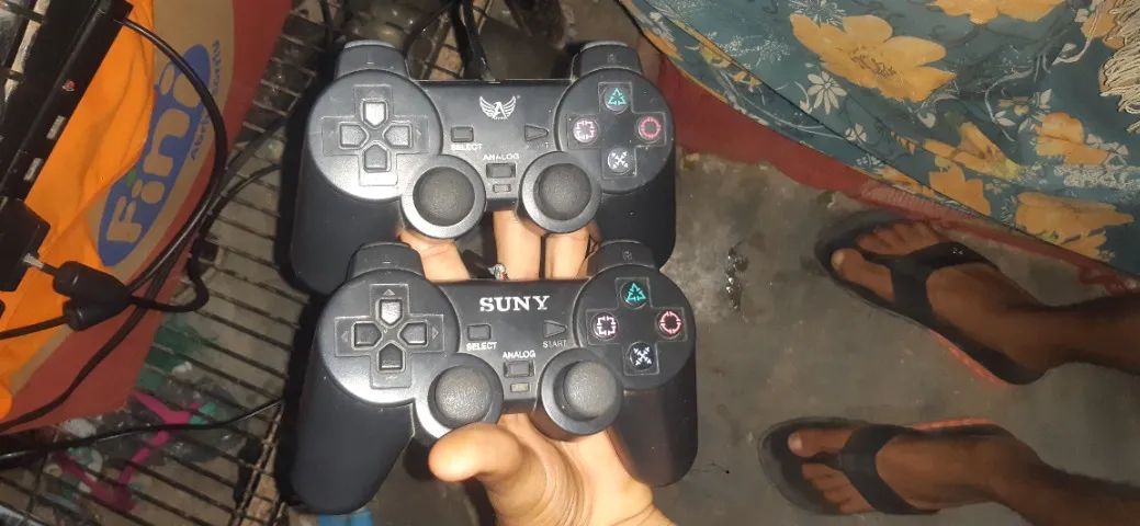 vendo um ps2 com 2 Controle - Foto 3