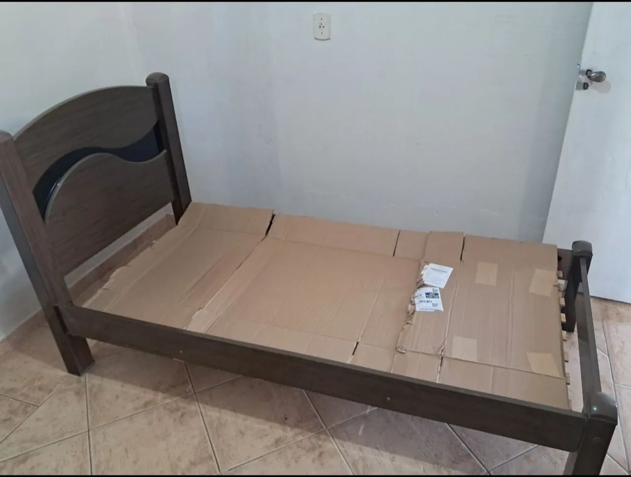Cama solteiro 
