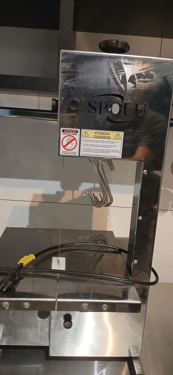Serra fita bancada