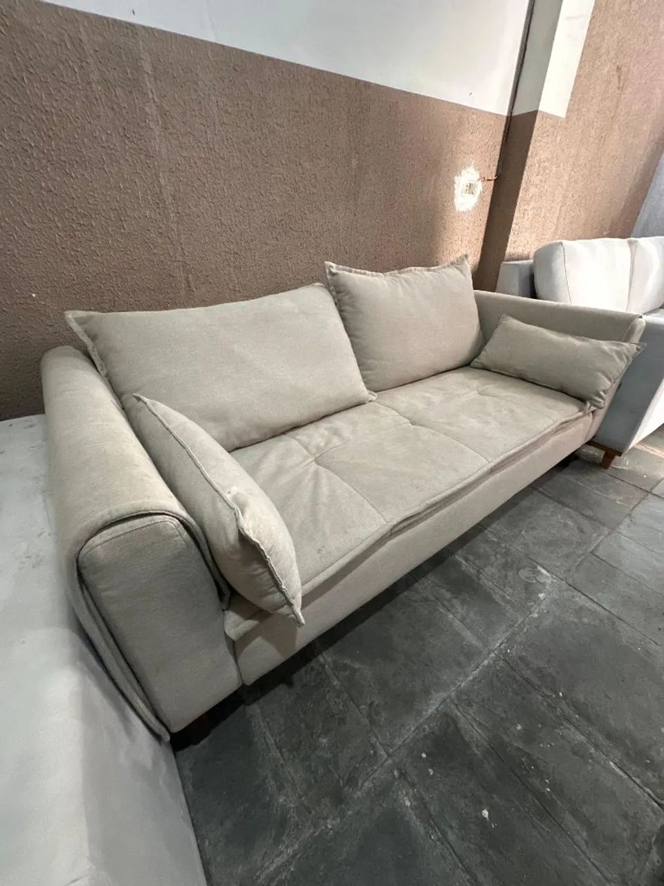 Sofá Fixo Lorenzo 1,90 - Peça Única  - Foto 2