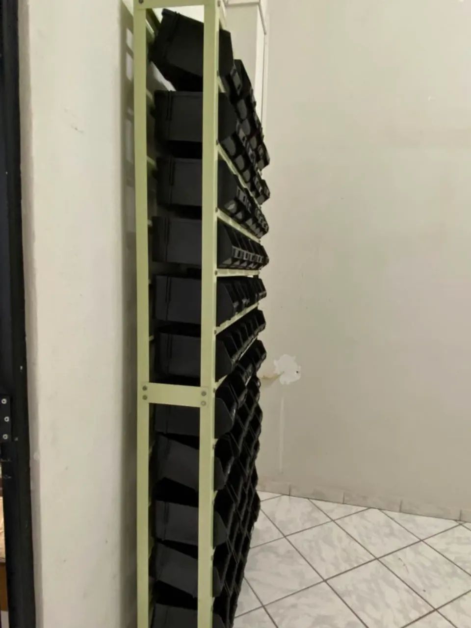 Prateleira com gavetas  - Foto 2