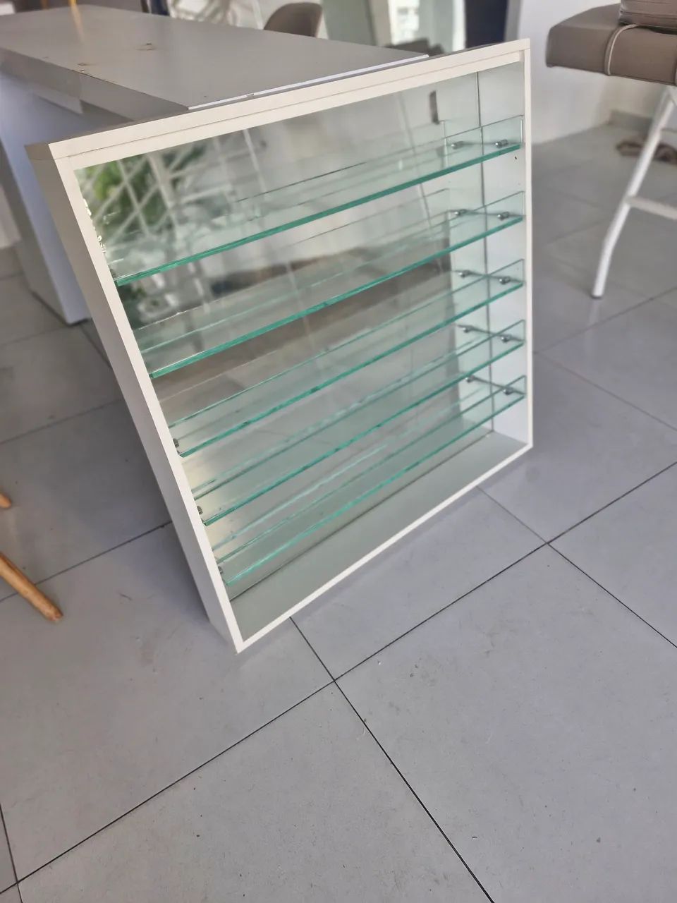 Expositor de esmalte com espelho 