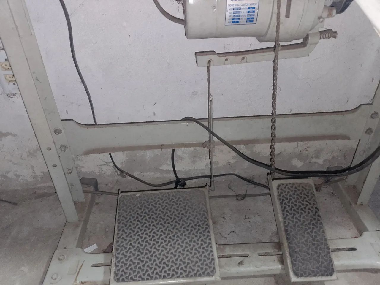 Vendo máquina de costura inteloc  - Foto 4