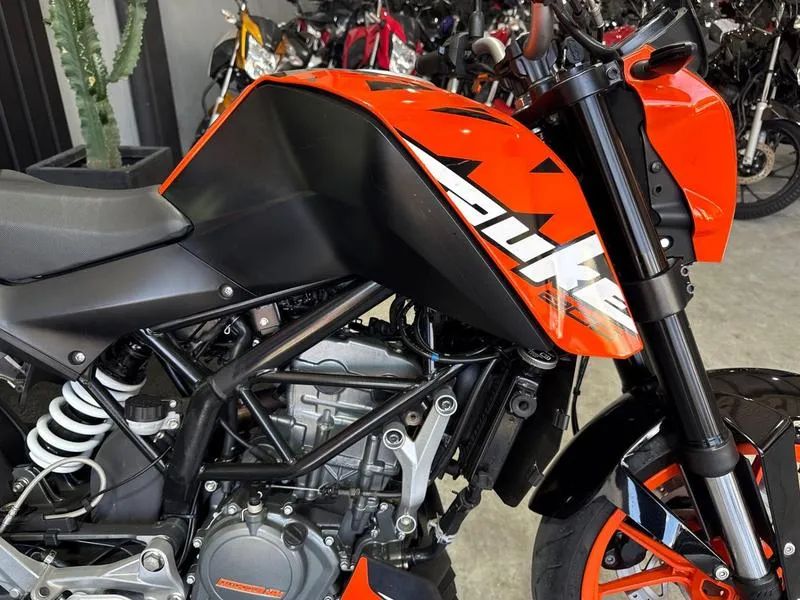 KTM 200 DUKE ABS 2020 - Foto 4
