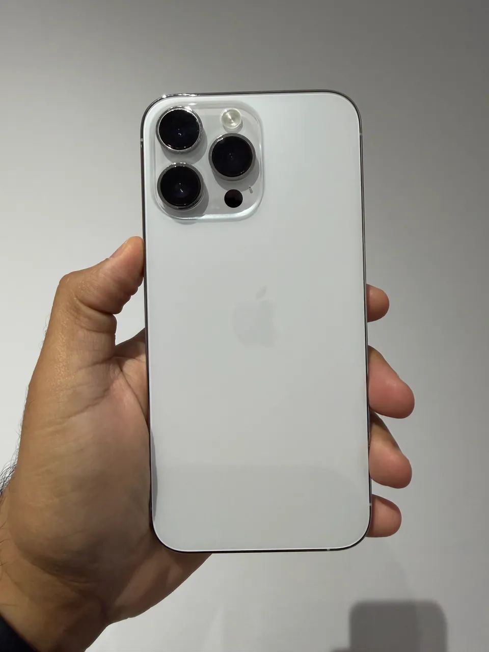 iPhone 14 Pro Max 128GB Branco - Bateria 94% - Celulares e