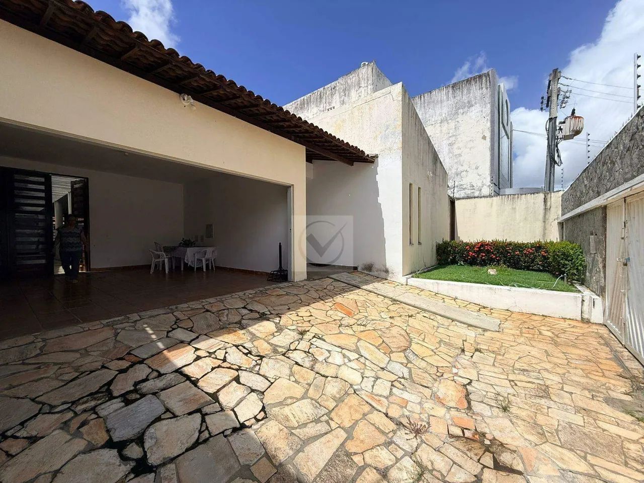 Venda | Casa, 4/4 sendo 3 suites, 2 vagas, São José - Aracaju-SE - Foto 2