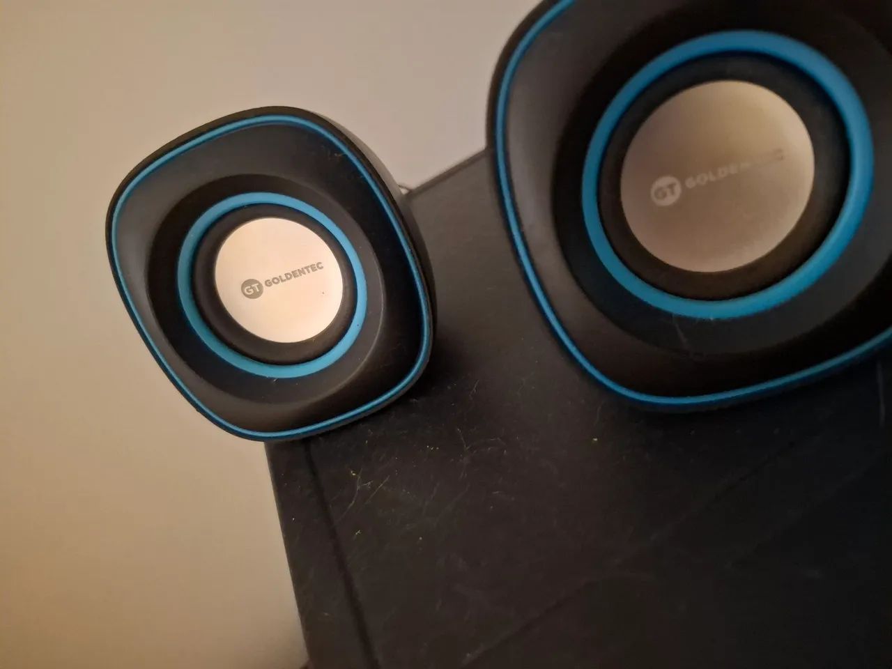 Caixas de som Goldentec