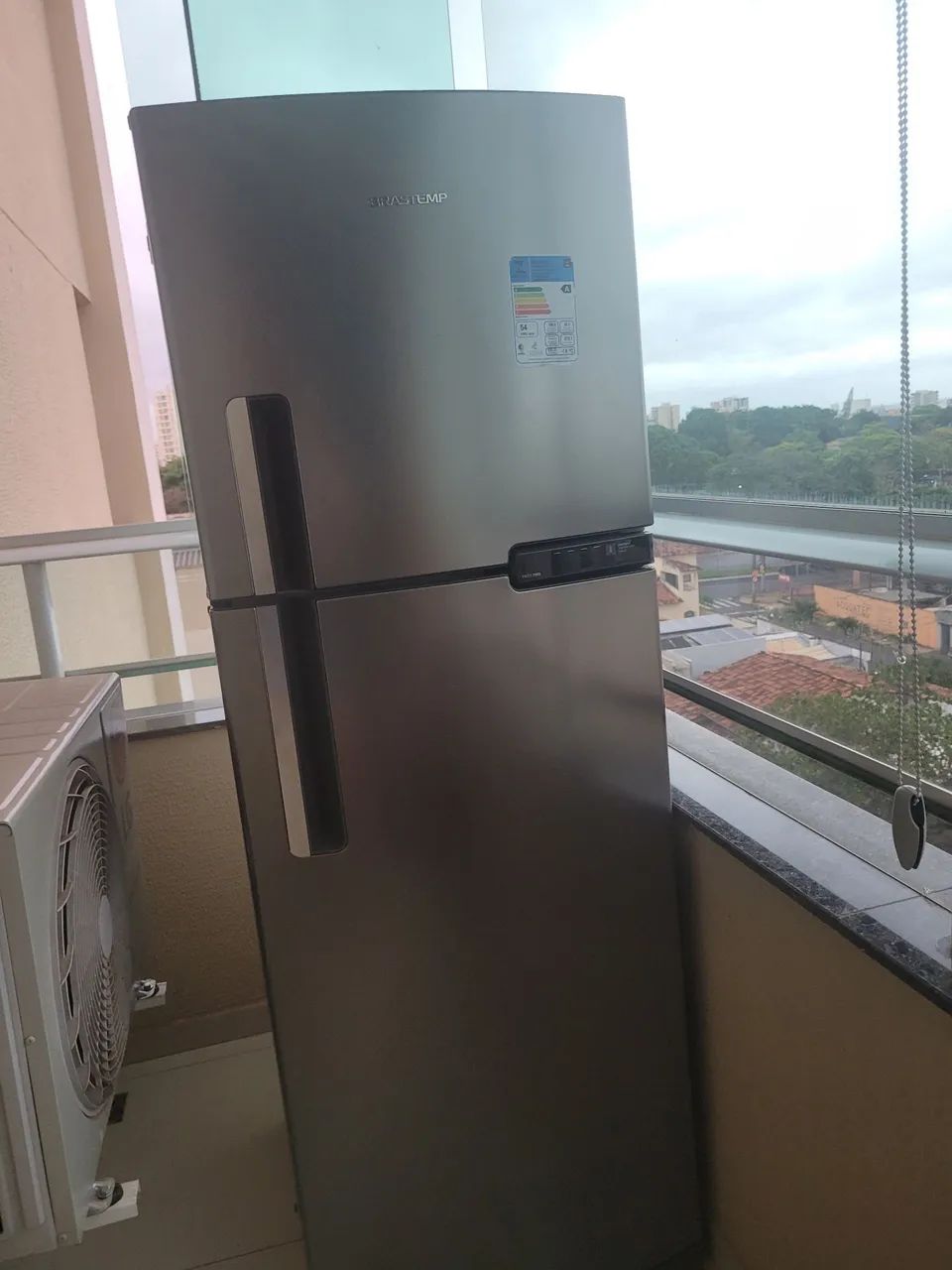 Geladeira semi nova  - Foto 3