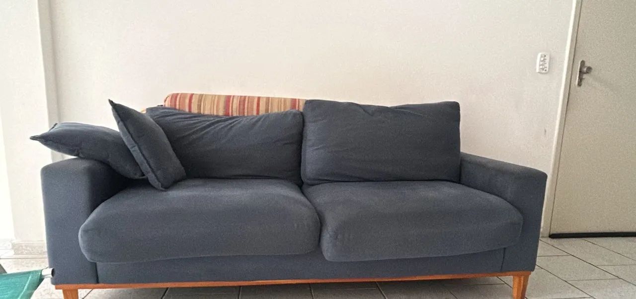 Sofá Living Istambul Em Suede Essencial Estofados Cor Cinza - Foto 2
