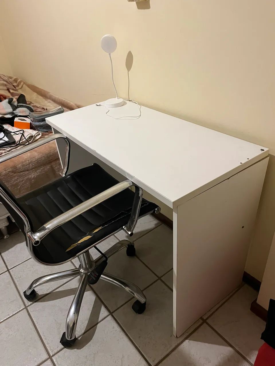 Mesa e cadeira de escritório - Foto 2