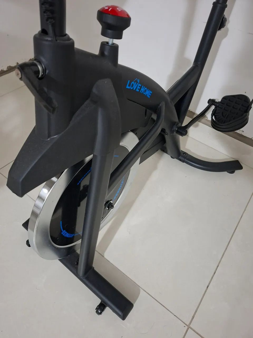 Bicicleta ergométrica pouco usada - Foto 4