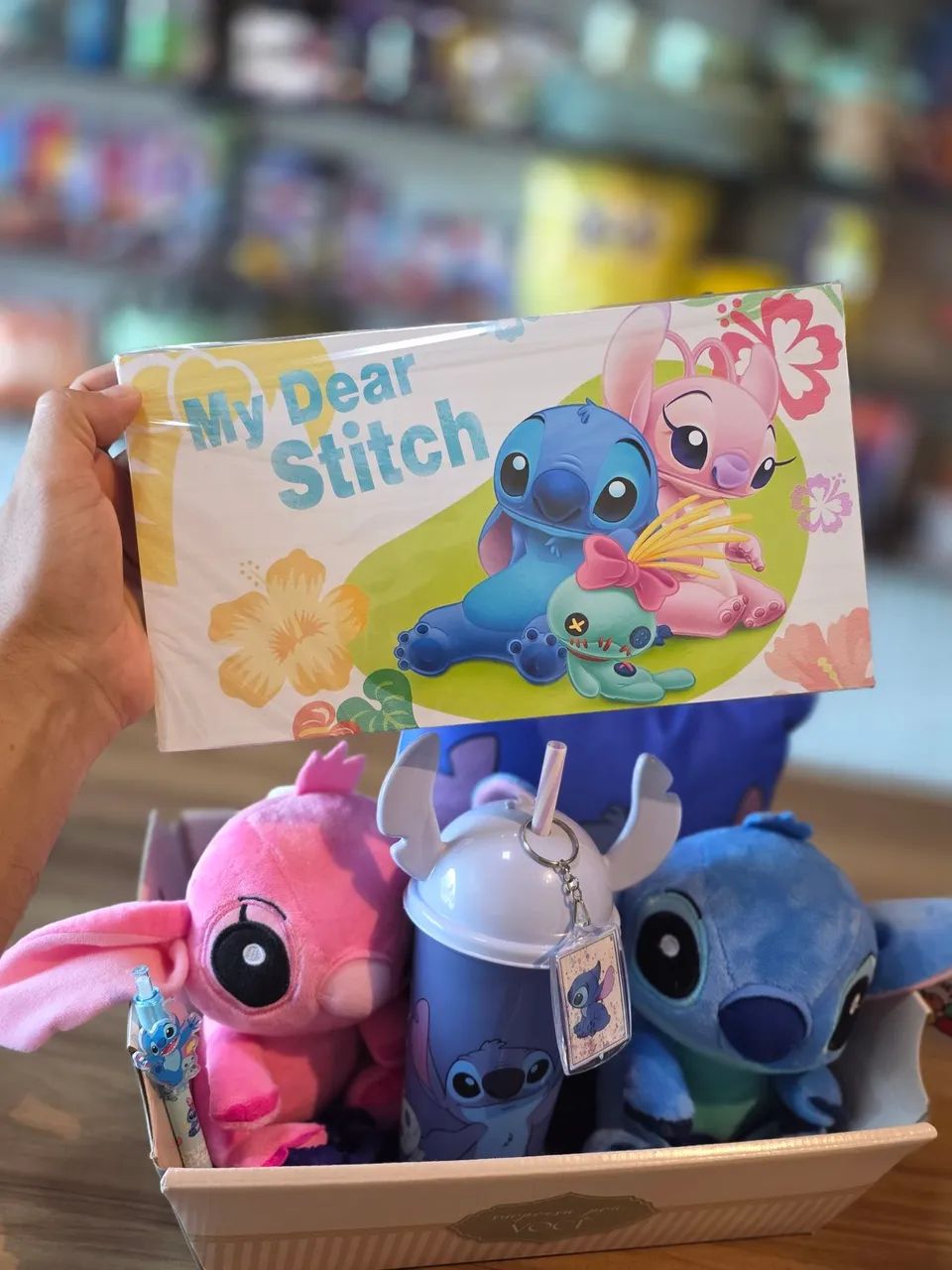 Cesta presente Stich e Angel  - Foto 2