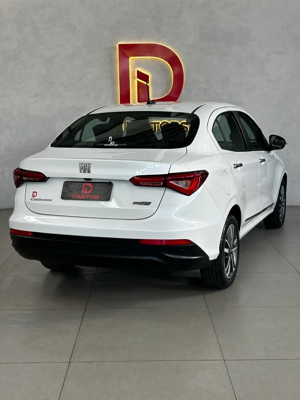 Fiat Cronos Precision 1.3 16V Flex Aut. 2023 - Foto 4