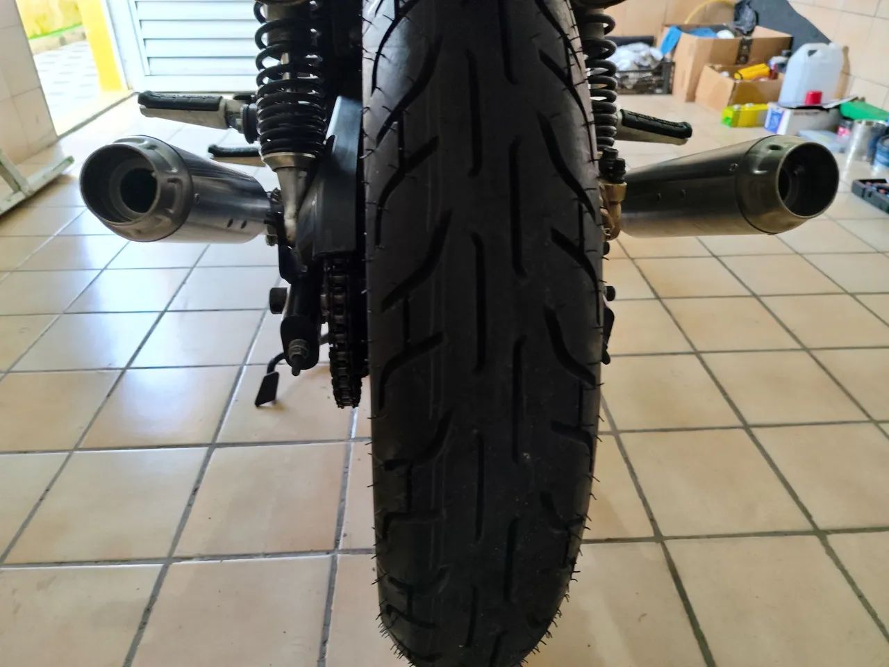 ROYAL ENFILD INTERCEPTOR 650 - Foto 4
