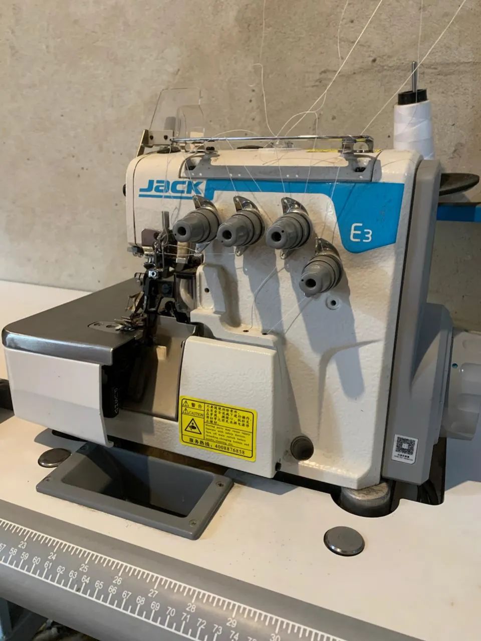 MÁQUINA OVERLOCK JACK 4 FIOS INDUSTRIAL  - Foto 4
