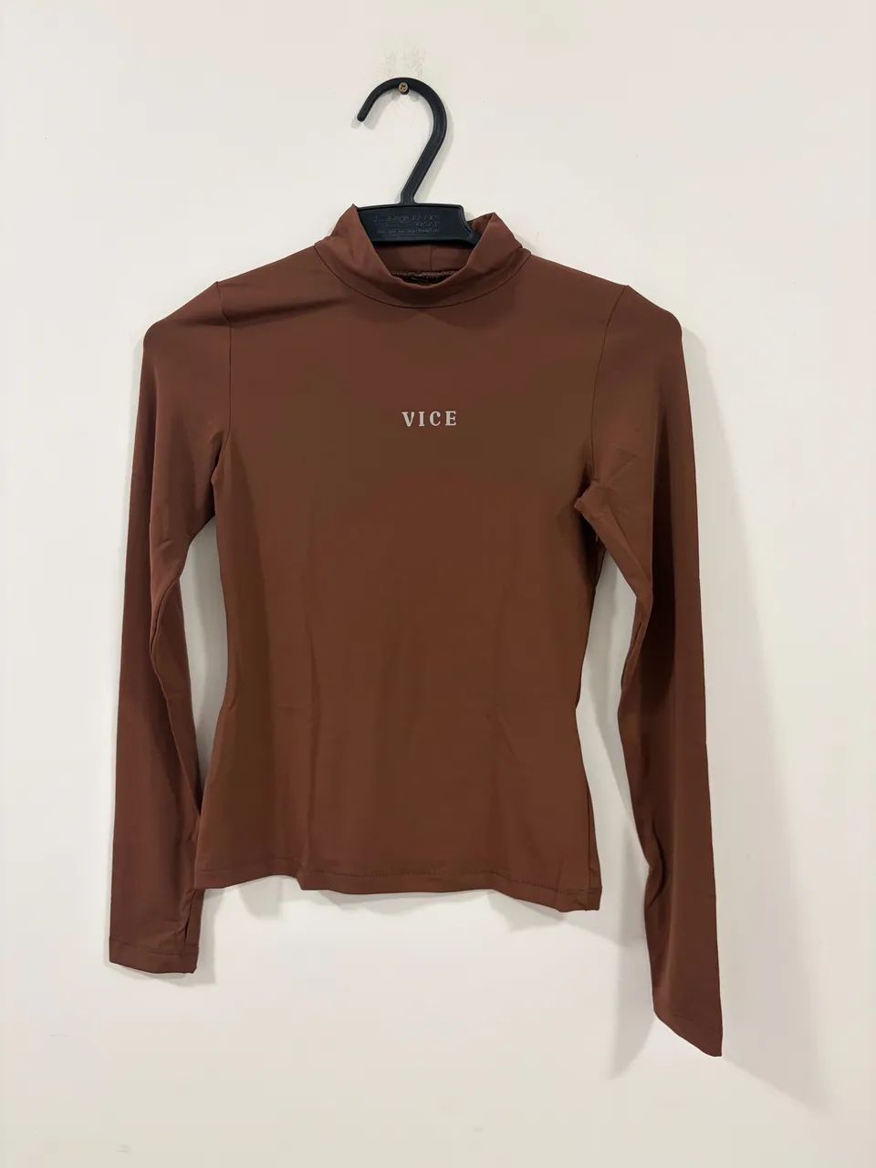 Blusa Vice ultra UV marrom  - Foto 5